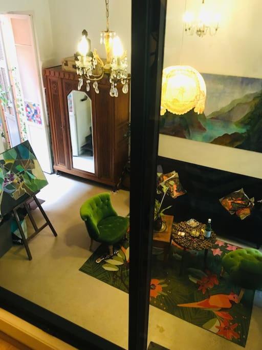 Apartment Loft D Artistes Avec Patio Au Port De